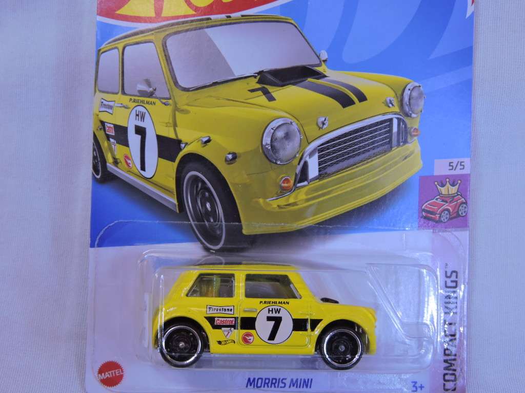 Hot Wheels MORRIS MINI ( Yellow #7 )    ## Treasure Hunt  ##     Long Card
