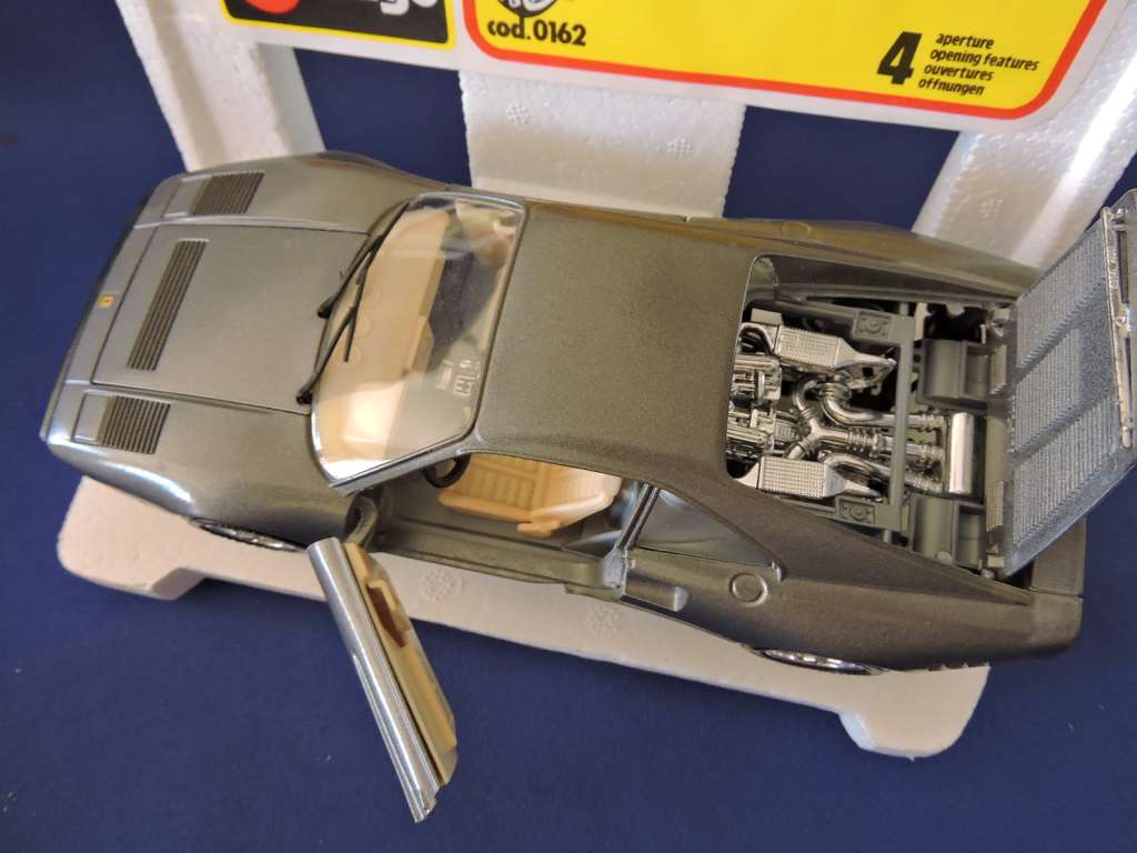 Bburago FERRARI GTO University ( Silver )  1/24