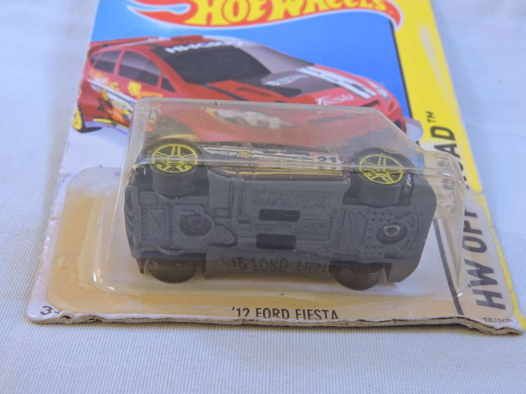 Hot Wheels FORD Fiesta ( Dark Plum #21 )  Long Card