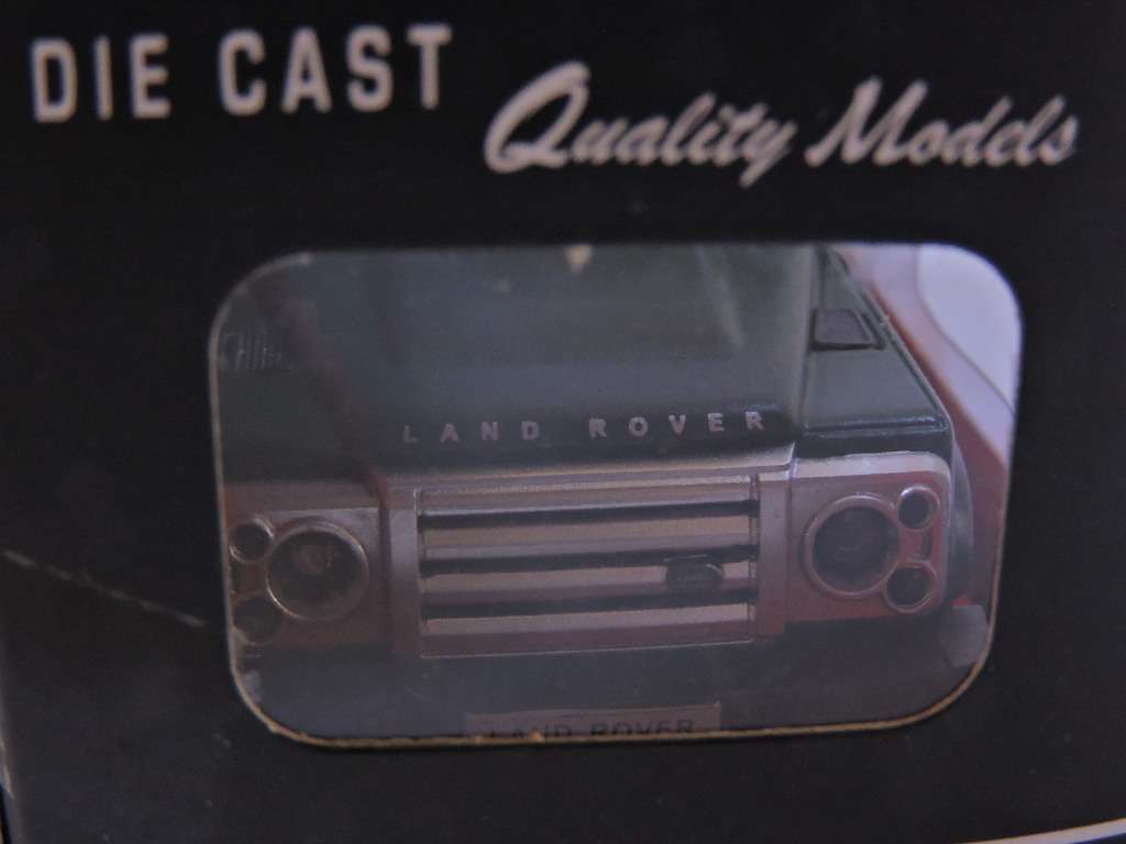 Land Rover Defender  Mint in Box   ( Bottle Green )