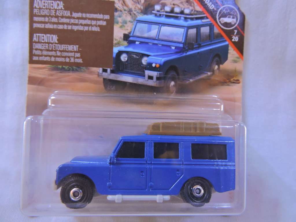 Matchbox Land Rover Gen 11 Safari ( Blue )   Like Hot Wheels