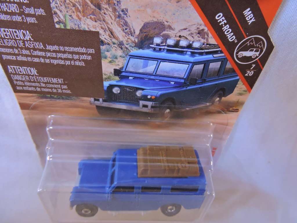 Matchbox Land Rover Gen 11 Safari ( Blue )   Like Hot Wheels