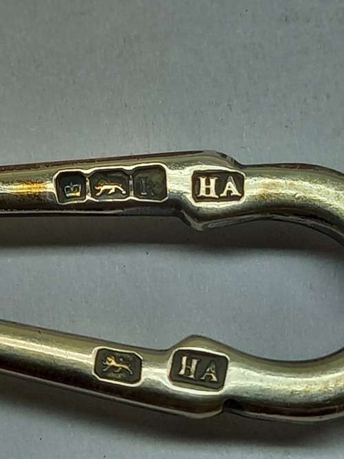 Solid Sterling Silver sugar nips Hallmarked Sheffield 1902