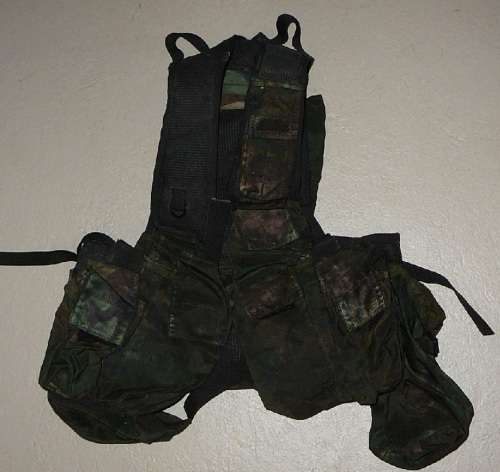 32 BATTALION LOAD BEARING VEST