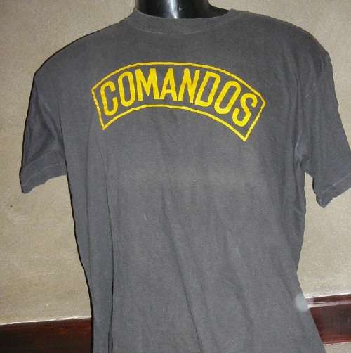 CHILLEAN SPECIAL FORCE COMMANDO T-SHIRT & BADGE AS WORN BY 5 SF RECCE ON EXCHANGE