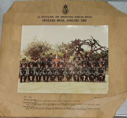 1st THE RHODESIAN AFRICAN RIFLES OFFICERS MESS 1981 GROUP PHOTO
