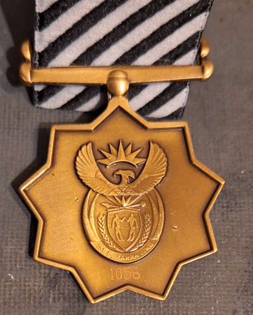 MANDELA FUNERAL MEDAL BRONZE SET