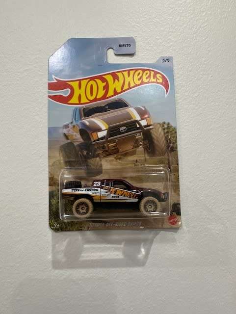 Hot Wheels Mud Trucks 2023 - Toyota Off-Road Truck (5/5)