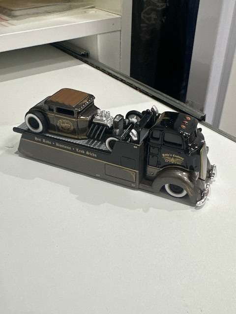 Maisto Elite Transporter