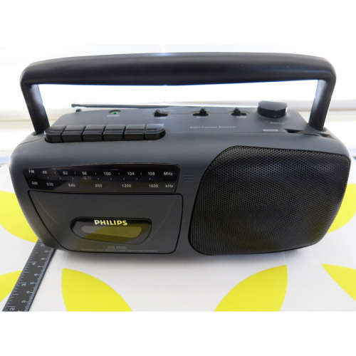 PHILLIPS AQ 4050 Portable Radio Cassette Player/Recorder