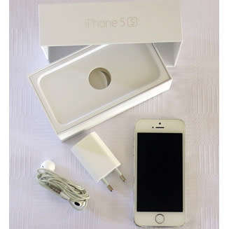 Silver Apple iPhone 5S (16GB) + Earpods with Remote & Mic + USB Power Adaptor + Cover