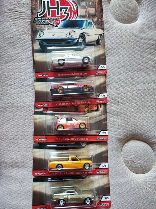 Hot Wheels and Matchbox car bundle