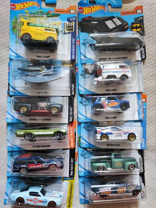 Hot Wheels and Matchbox car bundle