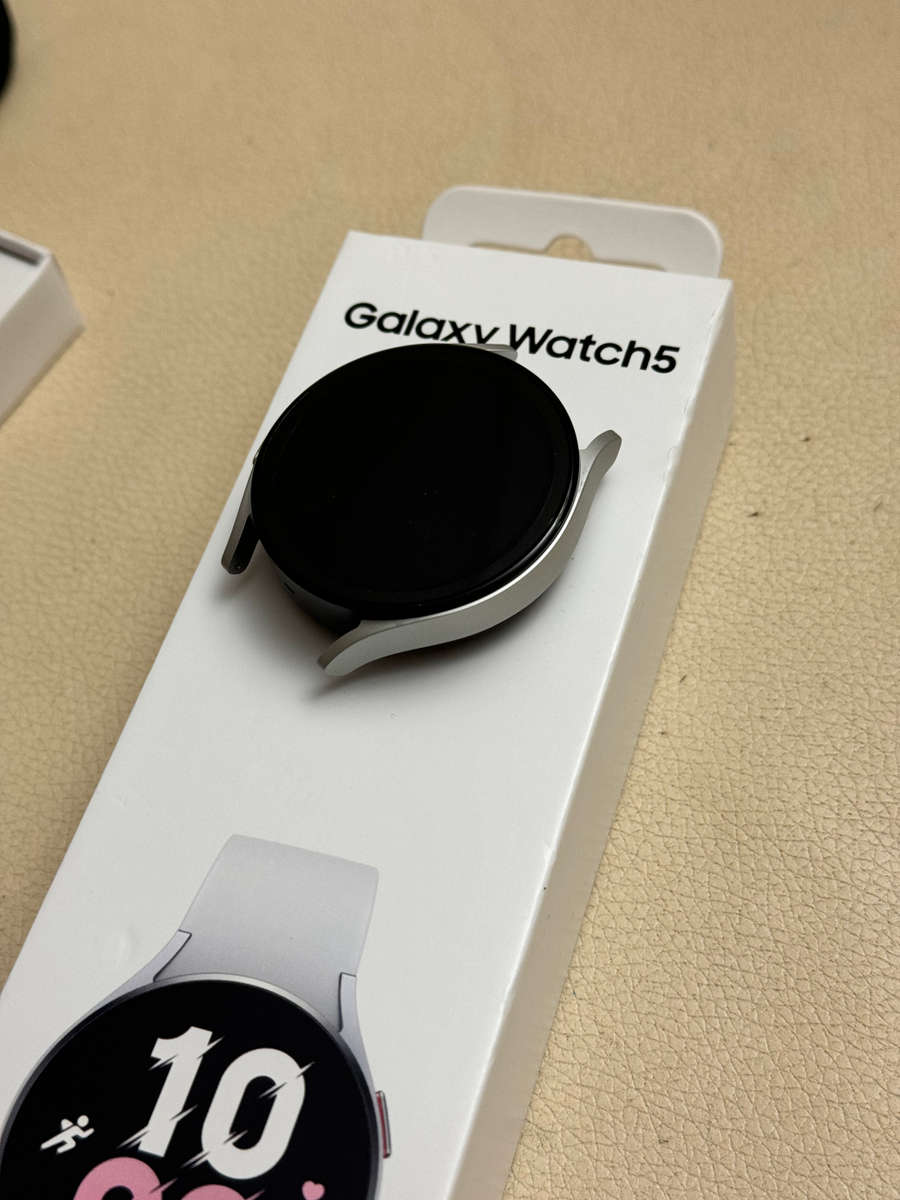 Samsung Galaxy Watch 5 LTE (44mm) Silver