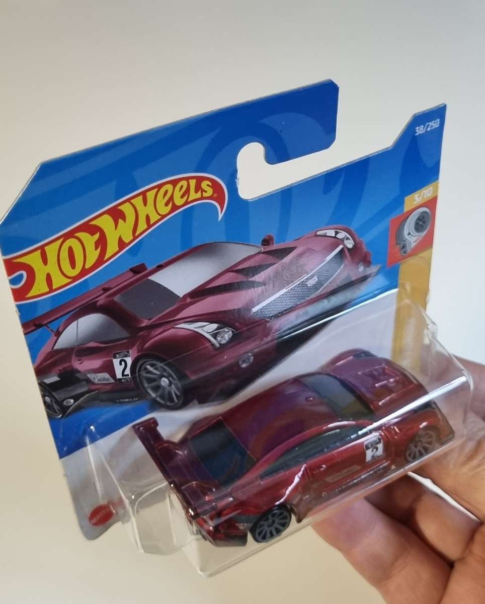 Hot Wheels 16 Cadillac ATS-V R