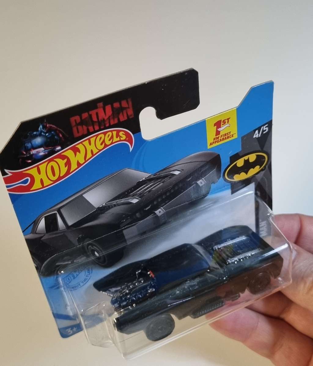 Hot Wheels Batmobile