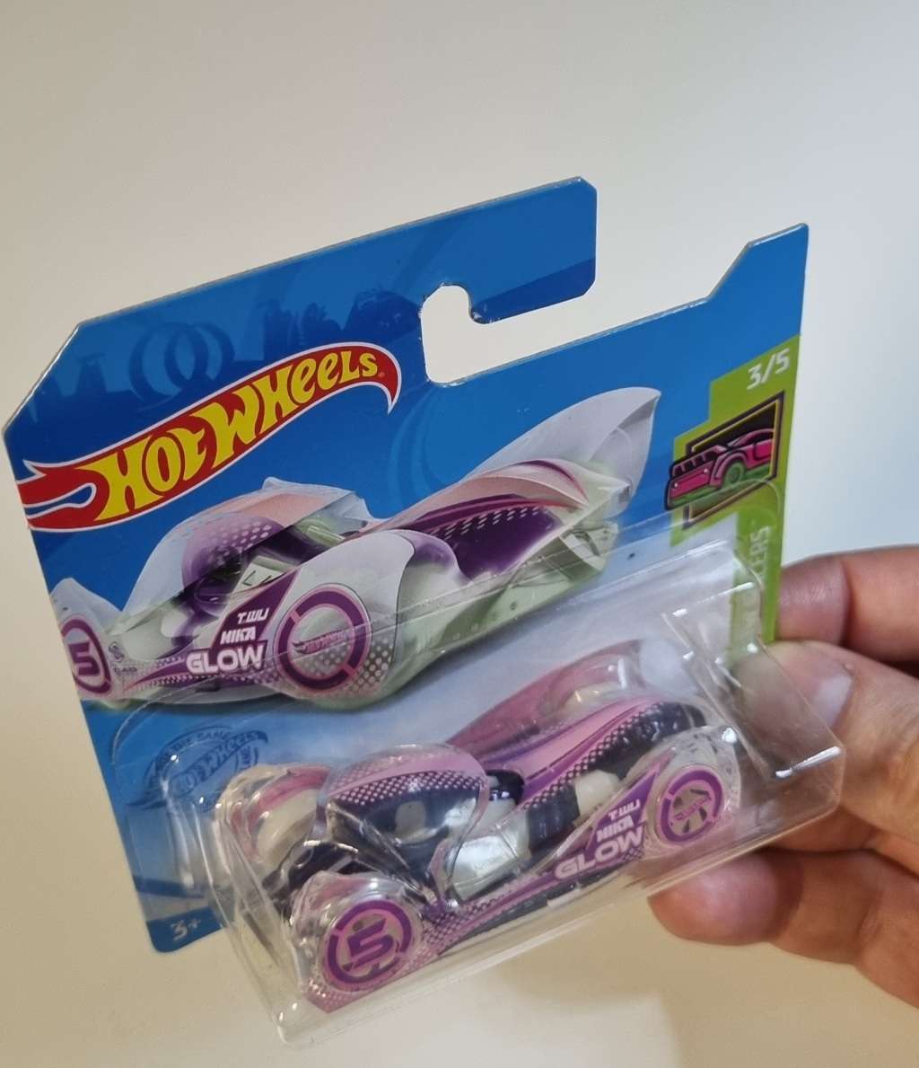 Hot Wheels Cloak and Dagger