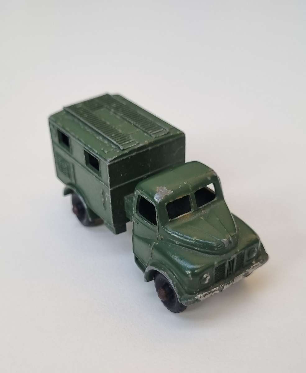 Matchbox Lesney Austin Army wireless Truck #68A