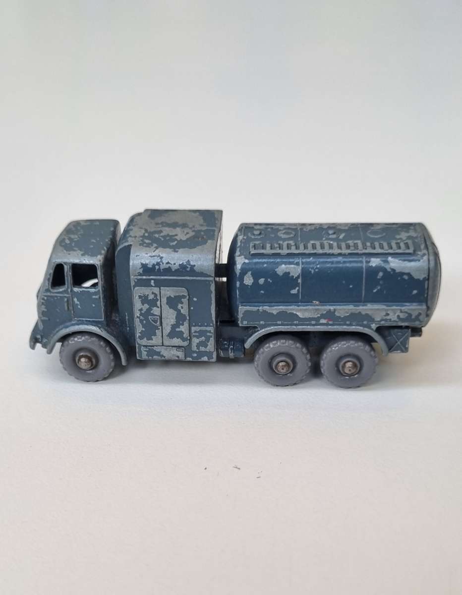 Matchbox Lesney RAF tanker #73A
