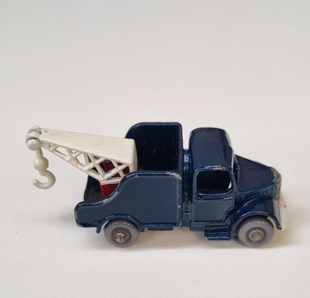 Matchbox Lesney 13B BEDFORD WRECK TRUCK Repaint