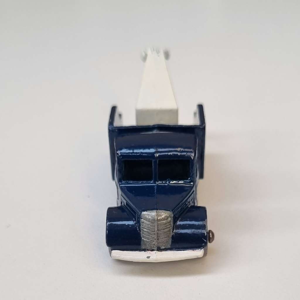 Matchbox Lesney 13B BEDFORD WRECK TRUCK Repaint