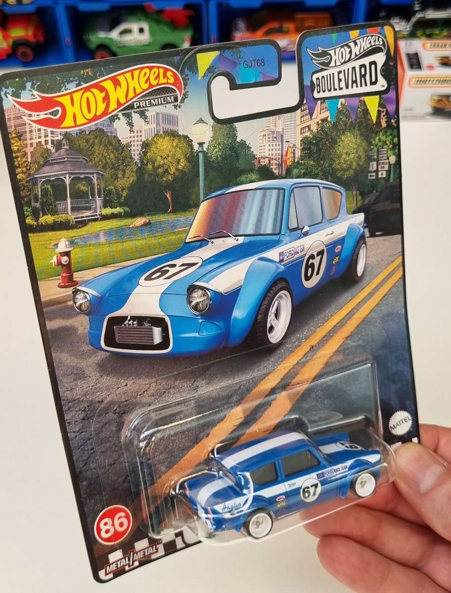 Hot Wheels 67 Ford Anglia Racer Premium