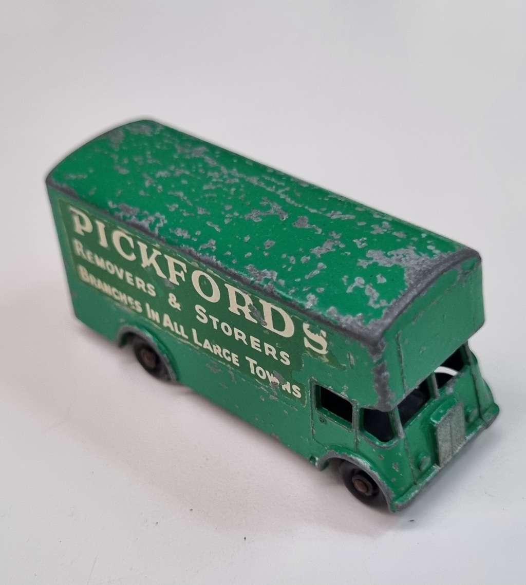 Matchbox Lesney 46B PICKFORD REMOVAL VAN