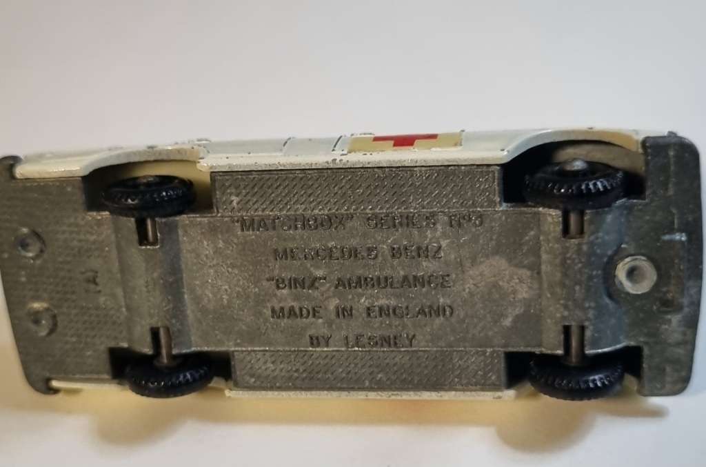 Matchbox Lesney 3C MERCEDES AMBULANCE