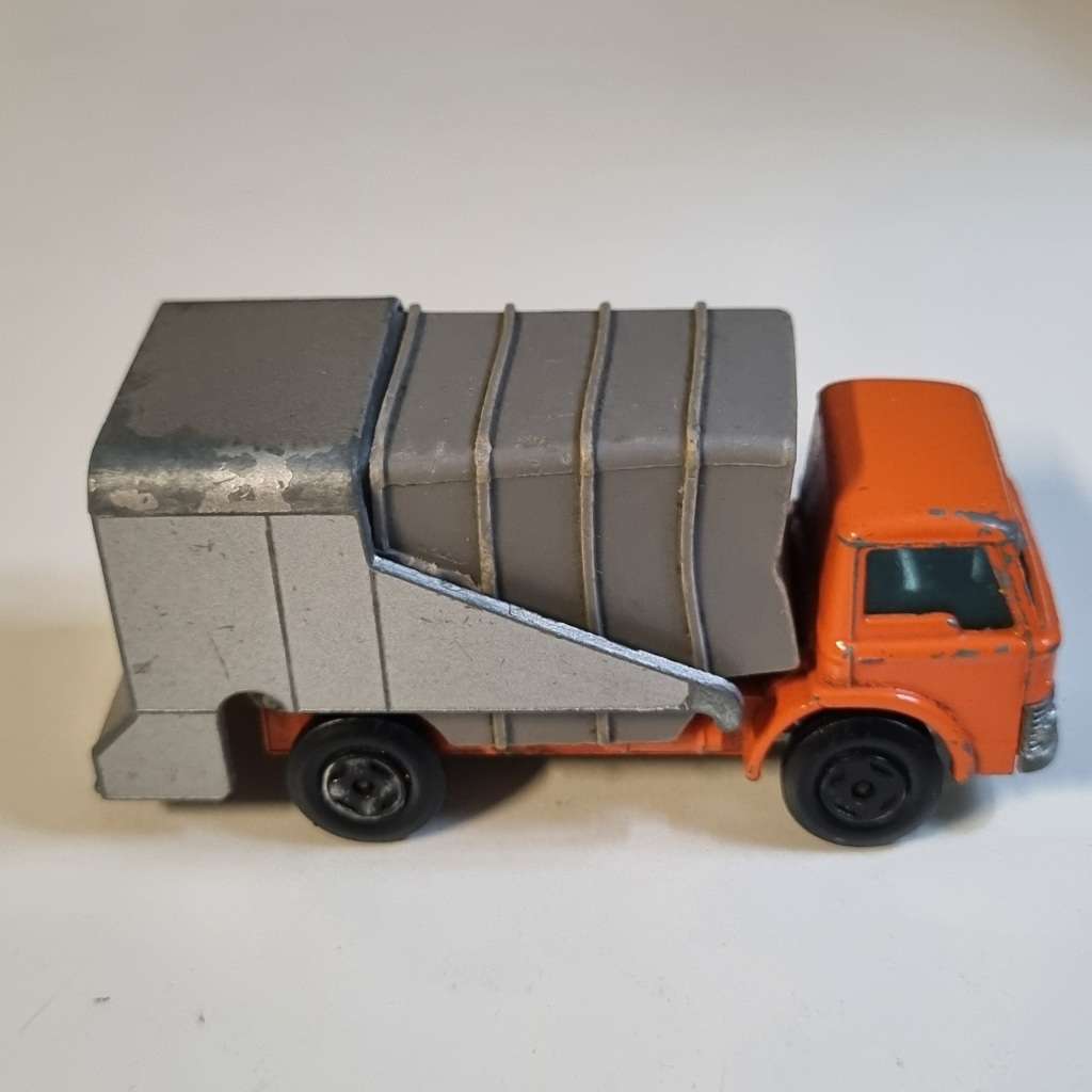 Matchbox Lesney 7C FORD REFUSE TRUCK