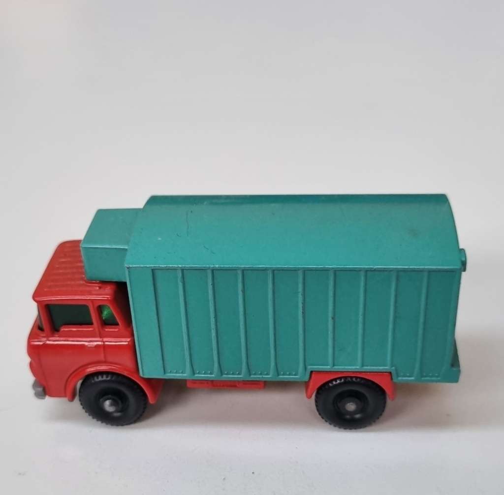 Matchbox Lesney 44C GMC Refrigeration Truck