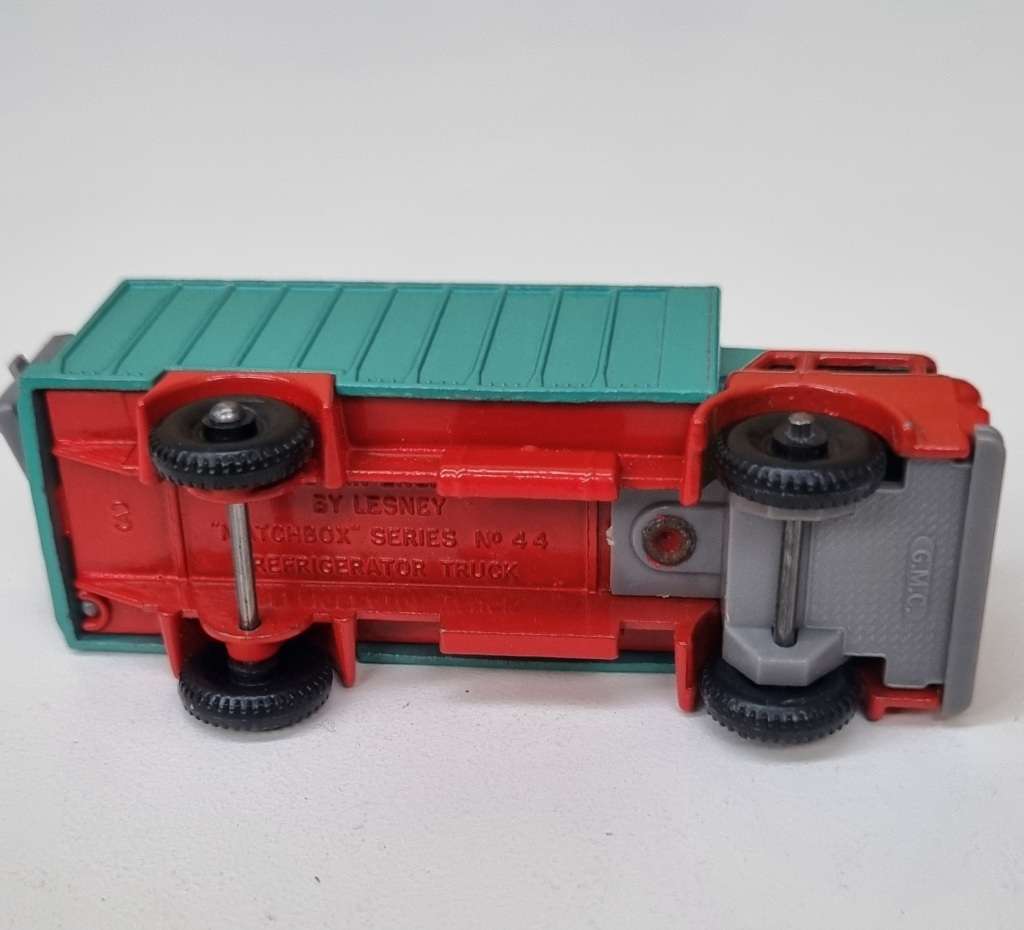 Matchbox Lesney 44C GMC Refrigeration Truck