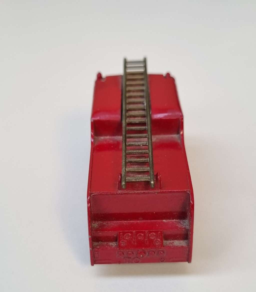 Matchbox Lesney 9c Merryweather Marquis