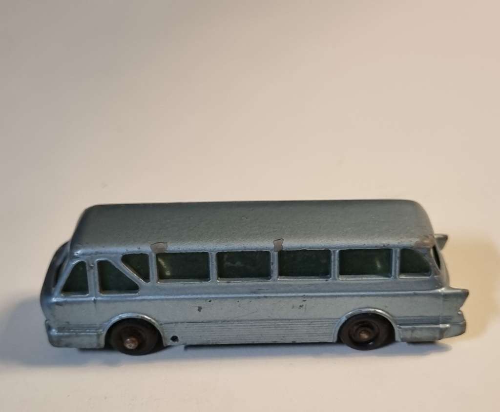 Matchbox Lesney 40B Leyland Royal Tiger Coach