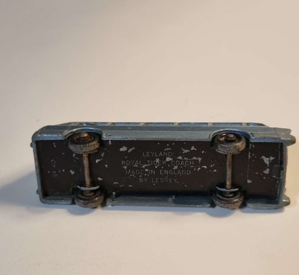 Matchbox Lesney 40B Leyland Royal Tiger Coach