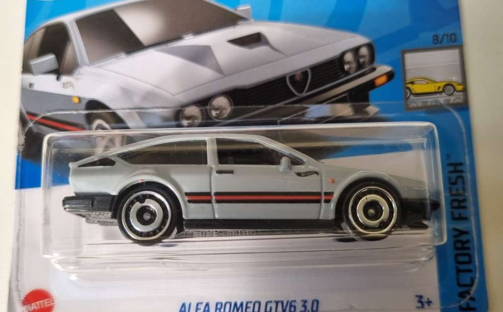 Hot Wheels Alfa Romeo GTV6 3.0