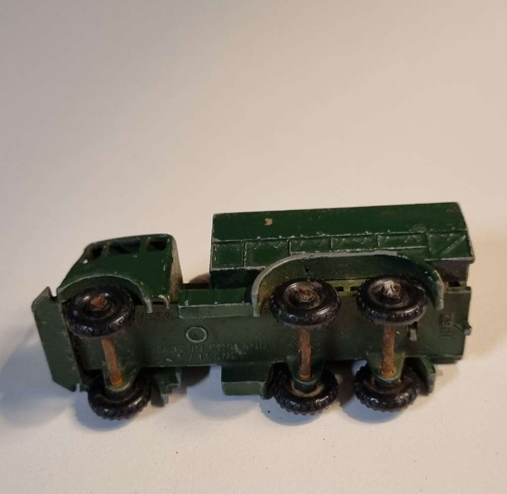 Matchbox Lesney 62A AEC General Service Lorry