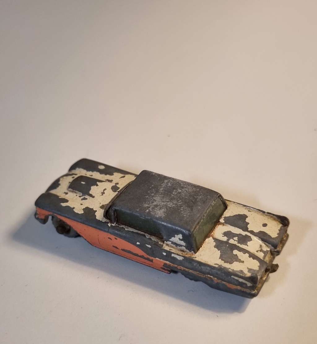 Matchbox Lesney 75a Ford Thunderbird