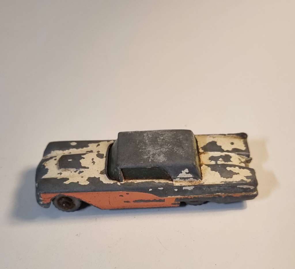 Matchbox Lesney 75a Ford Thunderbird
