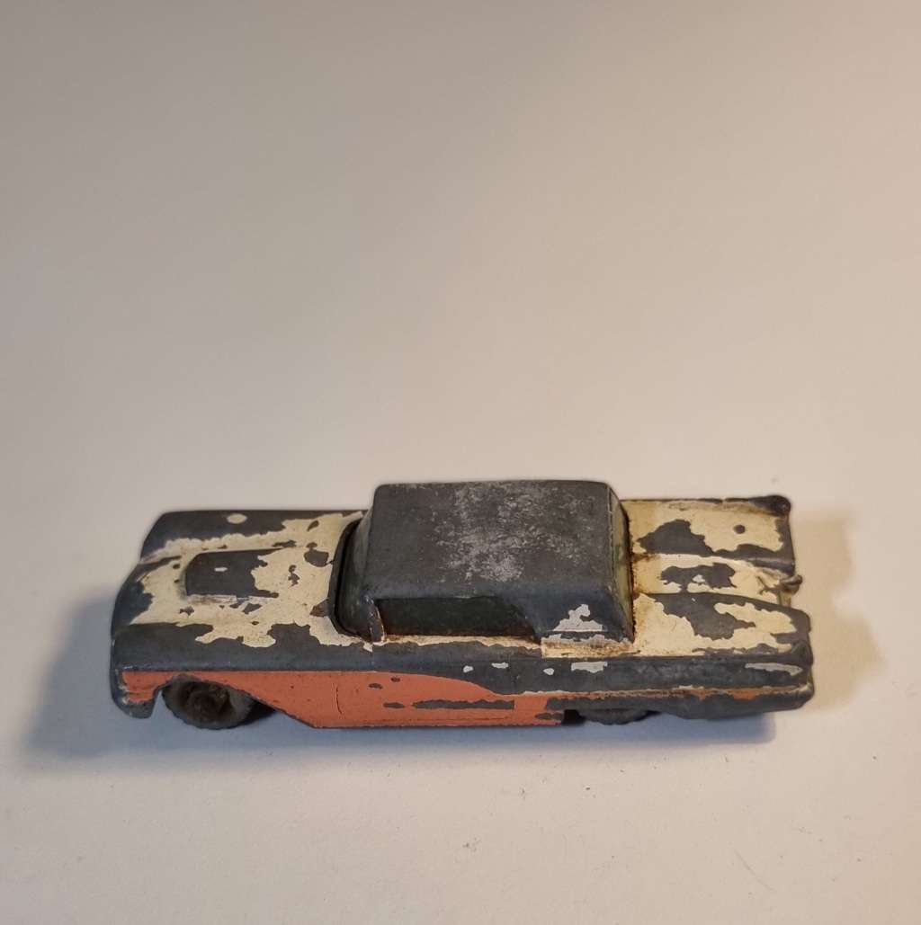 Matchbox Lesney 75a Ford Thunderbird