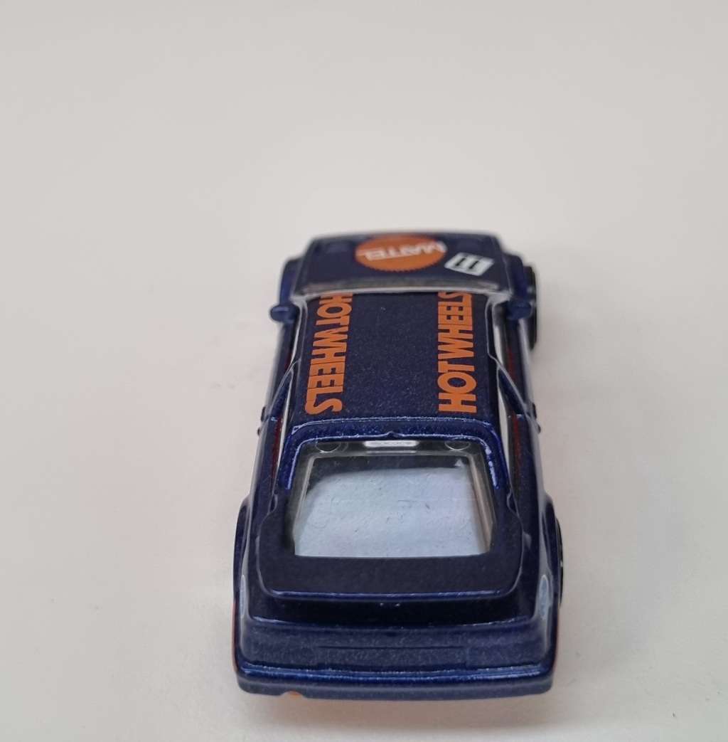 Hot Wheels 87 Ford Sierra Cosworth Blue