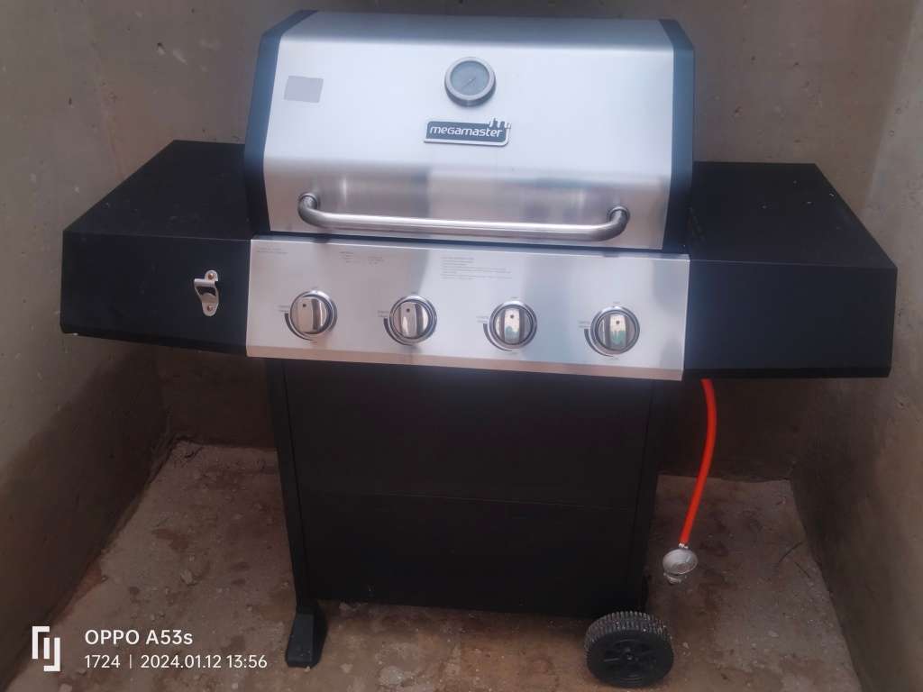 MegaMaster Gas Braai