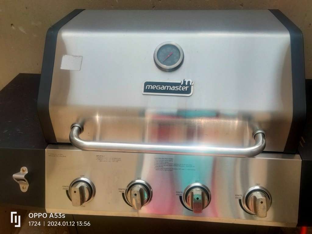 MegaMaster Gas Braai