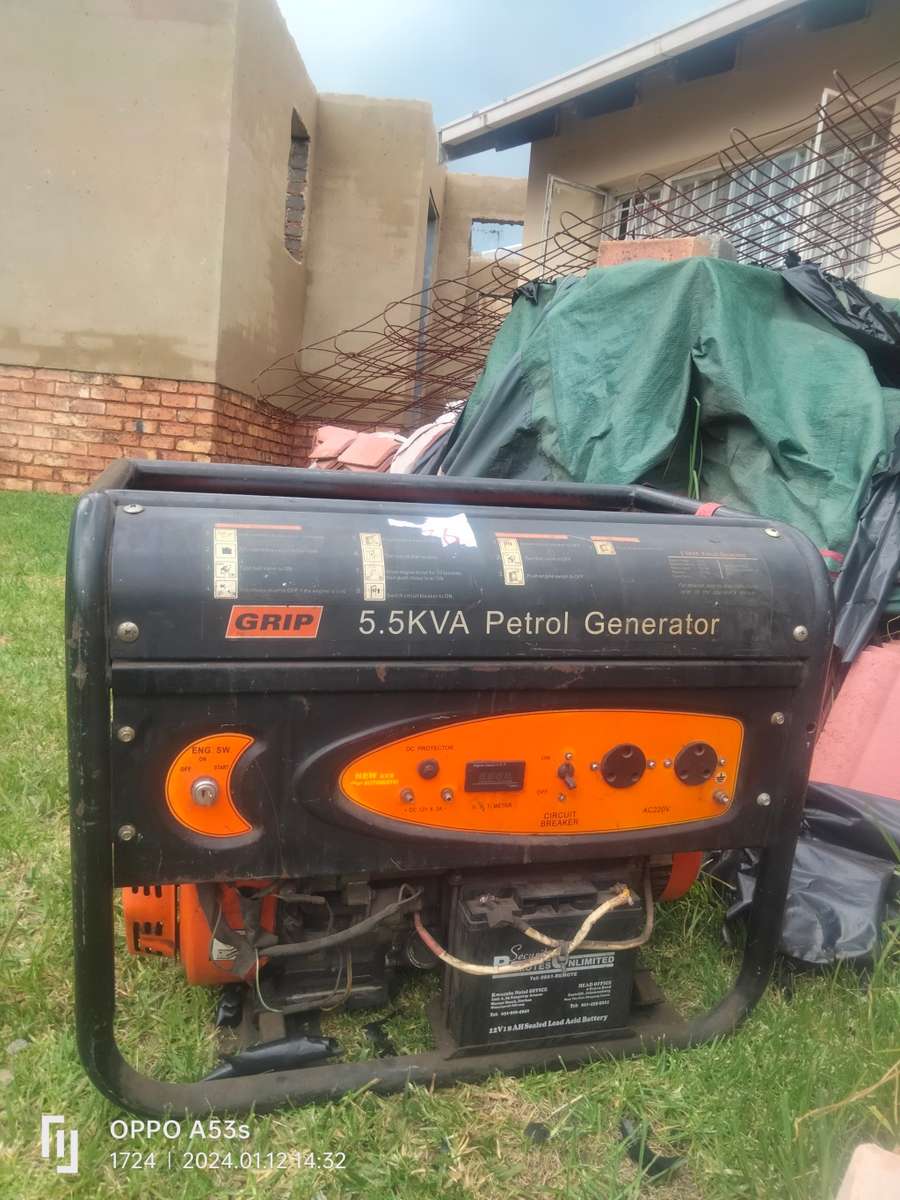 MASSIVE GRIP 5.5KW PETROL GENERATOR