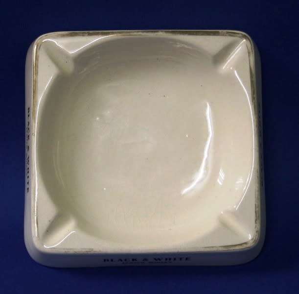 Black & White Scotch Whiskey ashtray