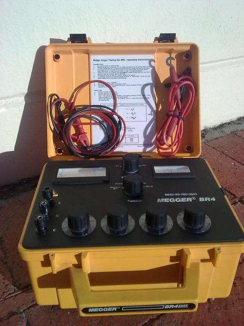 Megger BR4 Bridge Testing Set 250V Hand Cranked Unit