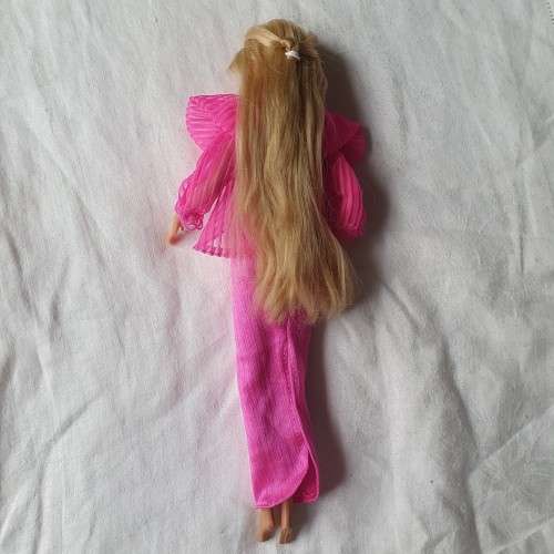 Rare Vintage 1970s Beauty Secrets Barbie Doll (Taiwan 1979) - Excellent Used Condition