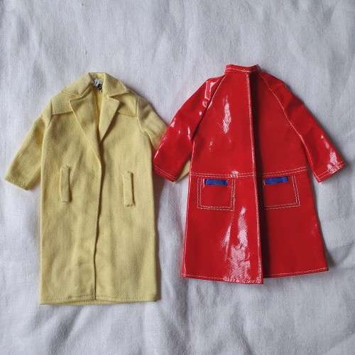 Lot of 2 vintage 1960s Barbie Raincoats (Stormy Weather 1964-1965 and Fashion Shiner 1967-1968)