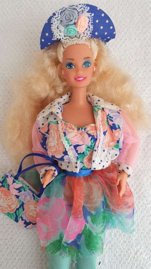 Vintage 1990s Teen Talk Barbie (1992) - Like new