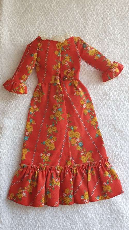 Vintage 1970s Barbie Pleasantly Peasanty dress #3360 (1972)