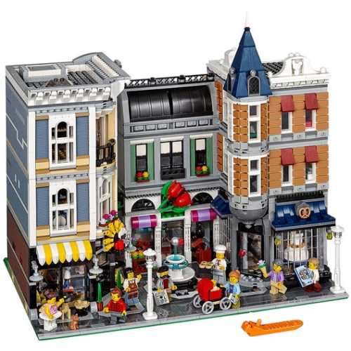 Used Lego Creator Expert Assembly Square Set - Like new, Complete no box